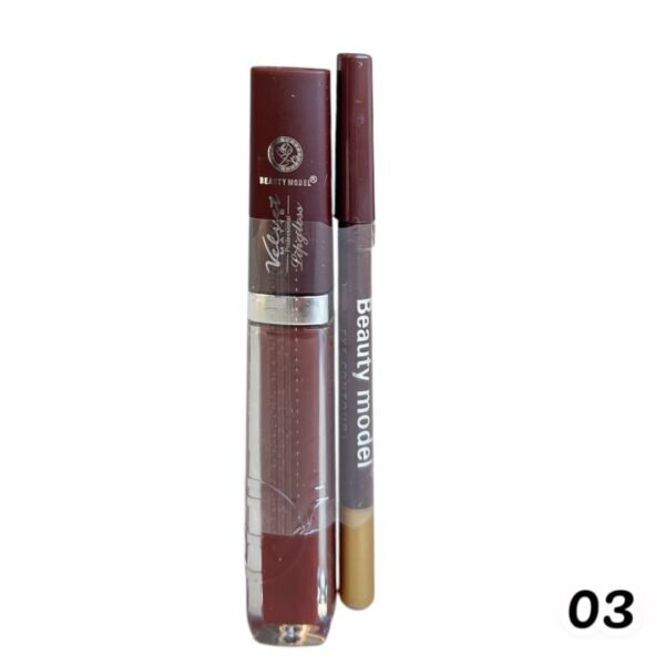 03 Lipgloss con Lápiz Delineador